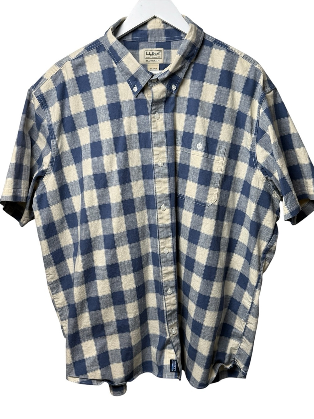 L.L. Bean Men’s Size L Traditional Fit Button Down Shirt Blue Plaid Short Sleeve